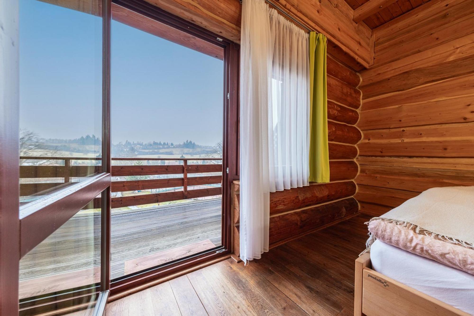 Sport-Hotel Sibenicni Vrch Mnichovice Extérieur photo