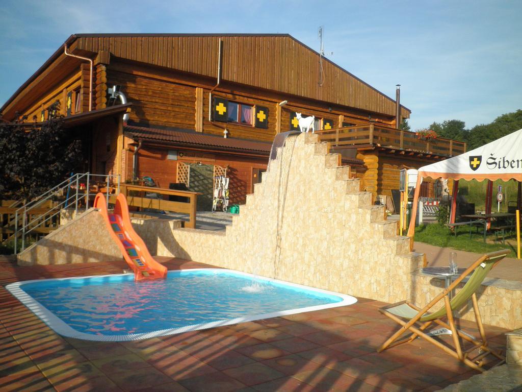 Sport-Hotel Sibenicni Vrch Mnichovice Extérieur photo
