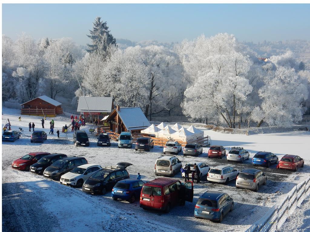 Sport-Hotel Sibenicni Vrch Mnichovice Extérieur photo