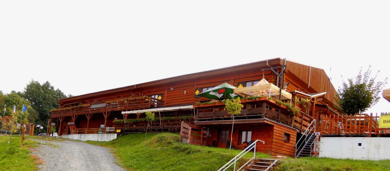 Sport-Hotel Sibenicni Vrch Mnichovice Extérieur photo